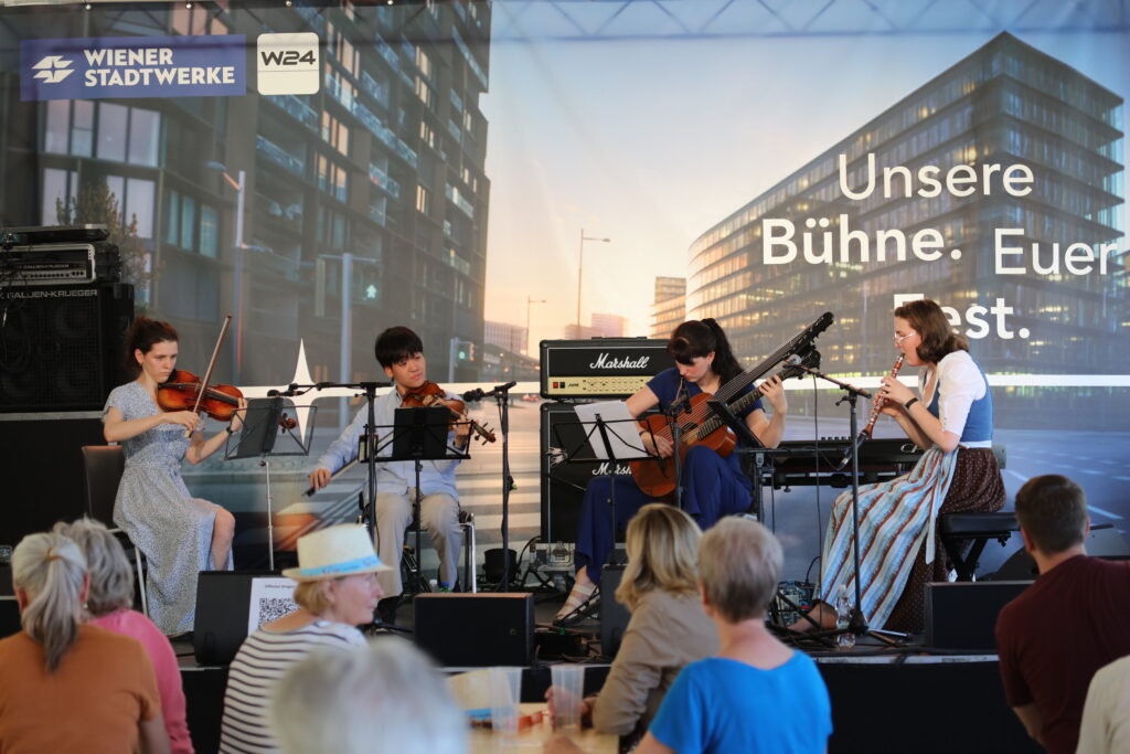 donauinselfest 22.6.25 stephanie neubauer, naotaka sato, magdalena ley, tanja weiss (2) donauinselfest 22.6.25 stephanie neubauer, naotaka sato, magdalena ley, tanja weiss (2)